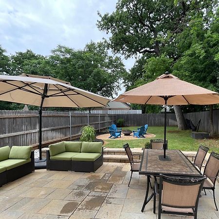 Stylish Townhome Near At&T Stadium, Globe Life, Six Flags & More Arlington Exterior photo